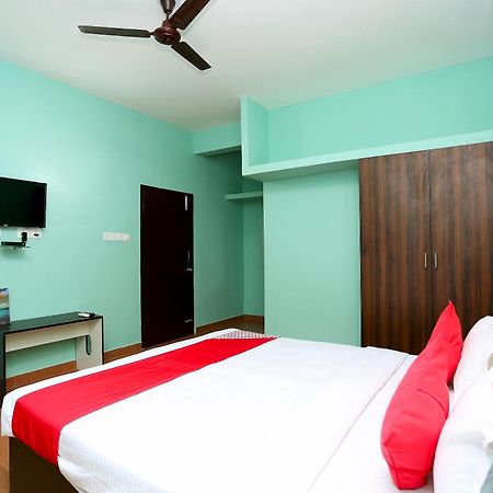 Oyo 17276 The Maple Tree Hotels Bhubaneswar Extérieur photo