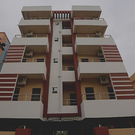 Oyo 17276 The Maple Tree Hotels Bhubaneswar Extérieur photo