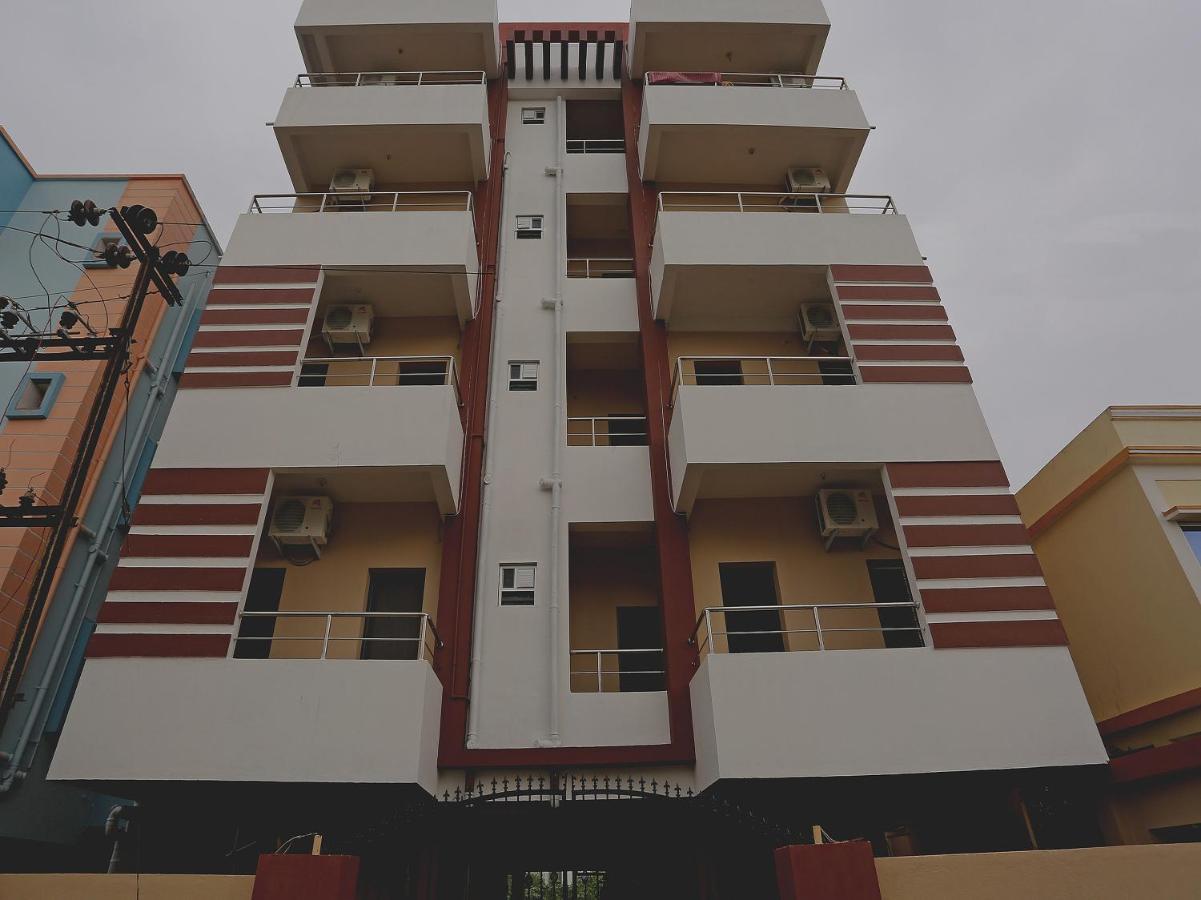 Oyo 17276 The Maple Tree Hotels Bhubaneswar Extérieur photo