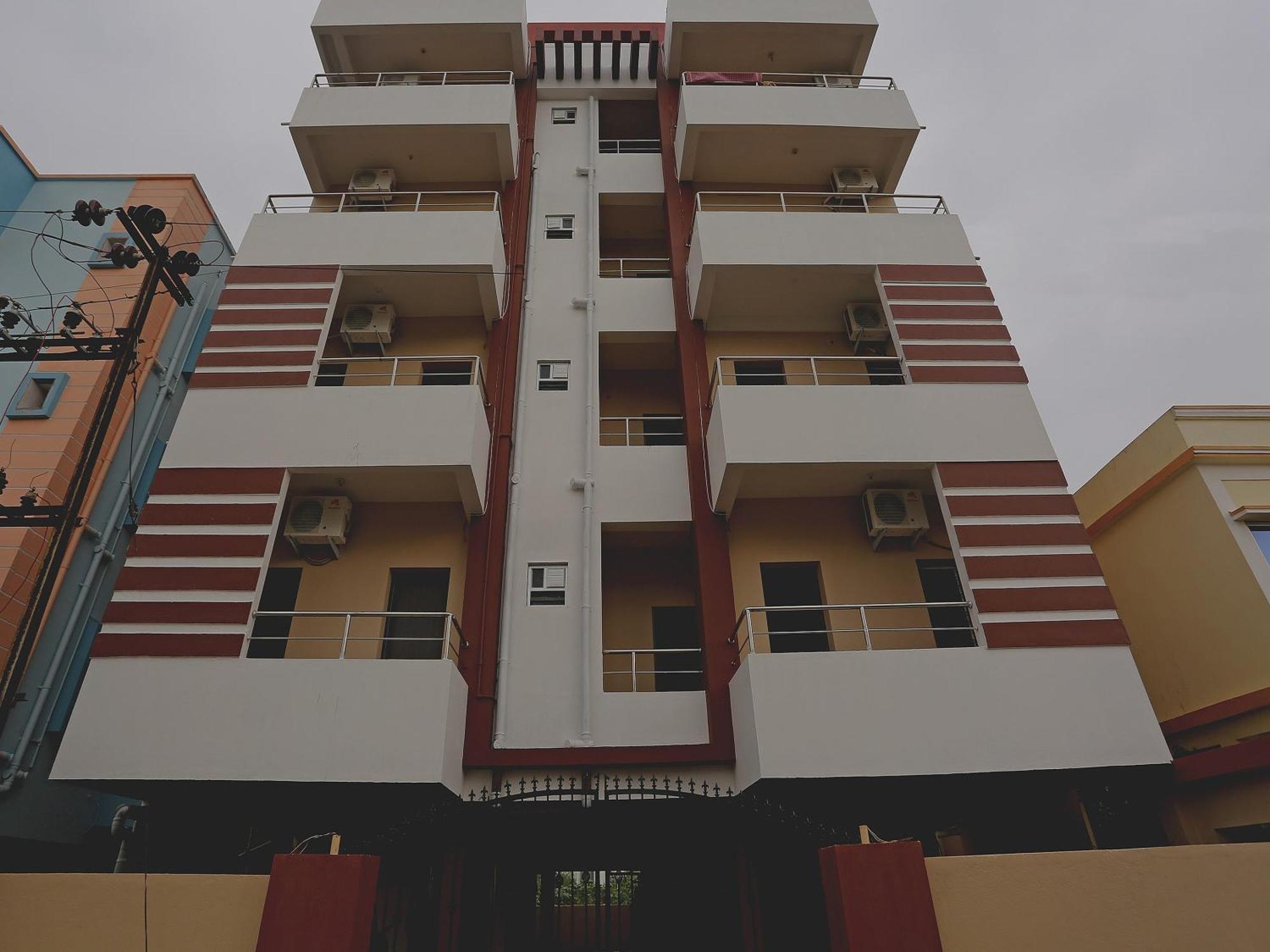 Oyo 17276 The Maple Tree Hotels Bhubaneswar Extérieur photo