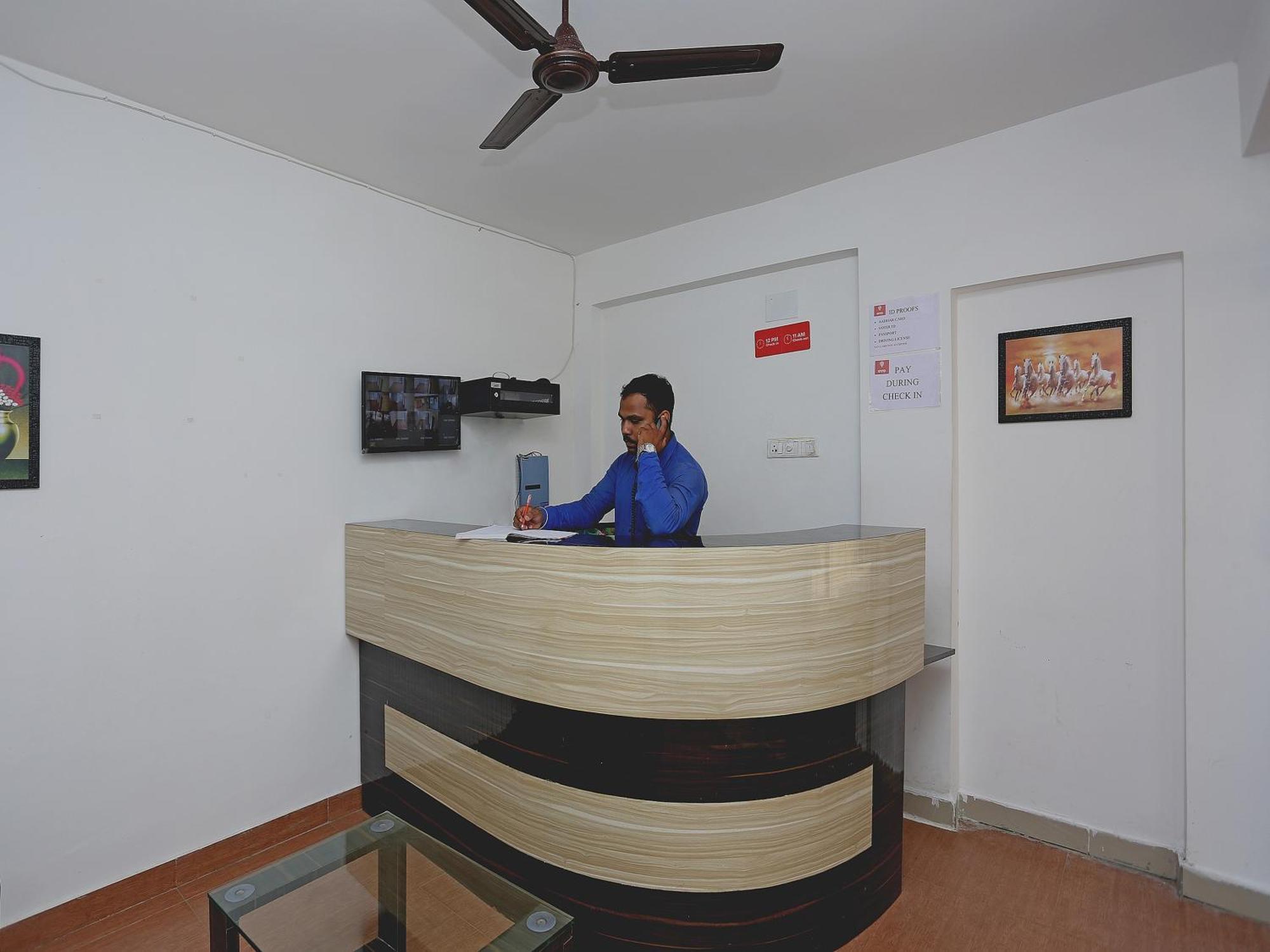Oyo 17276 The Maple Tree Hotels Bhubaneswar Extérieur photo